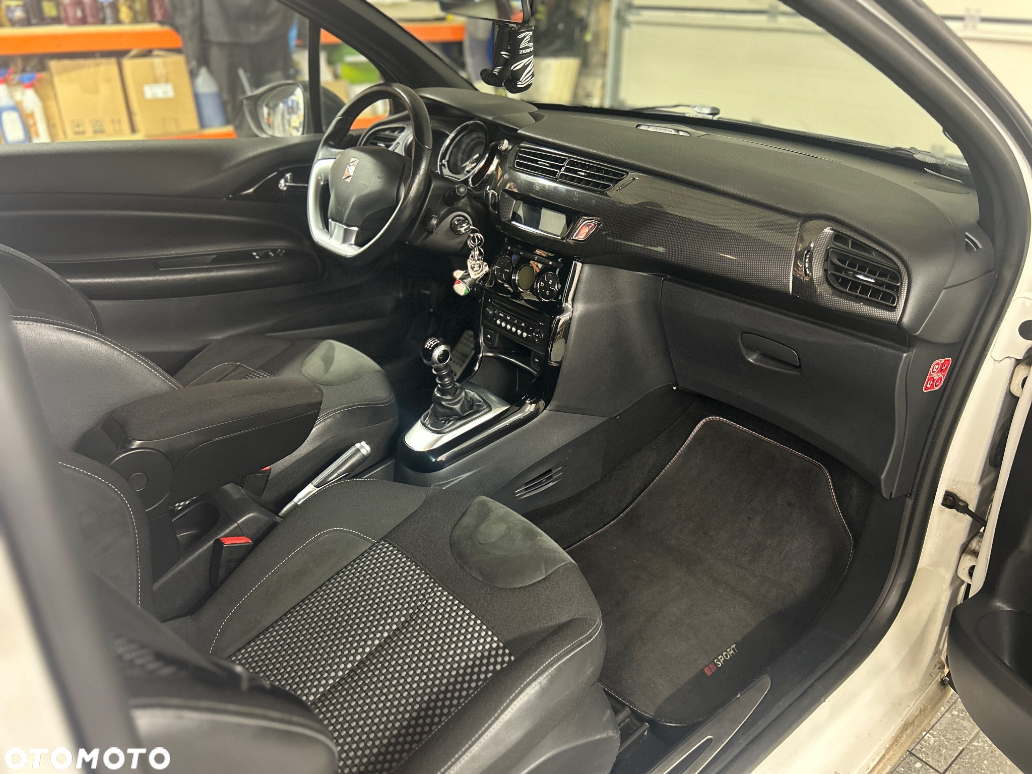 Citroën DS3 1.6 THP SportChic - 9