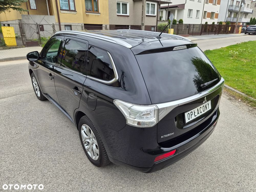 Mitsubishi Outlander 2.0 4WD Top - 19