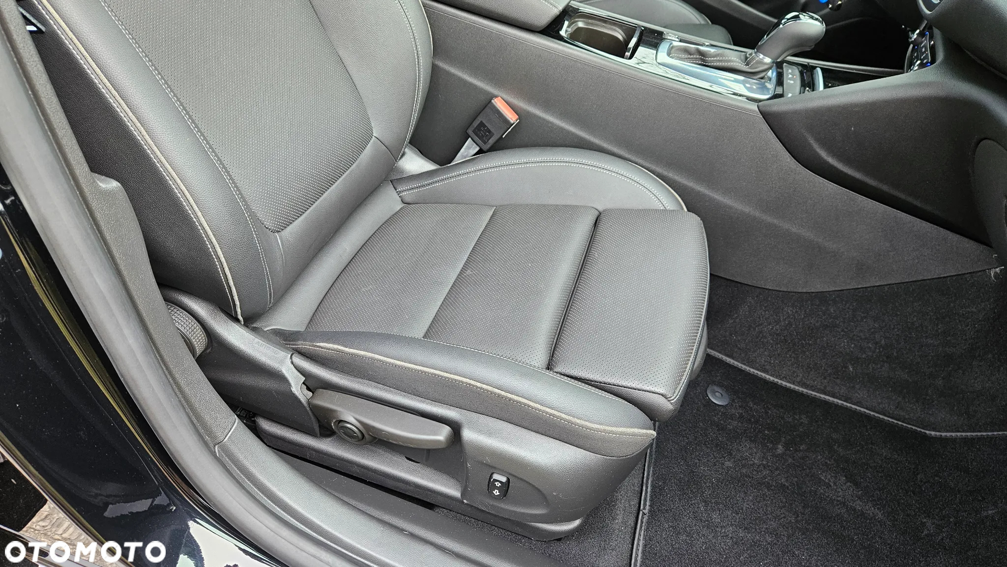Opel Insignia Sports Tourer 2.0 Direct InjectionTurbo Elegance - 32