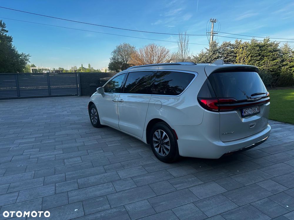 Chrysler Pacifica - 7