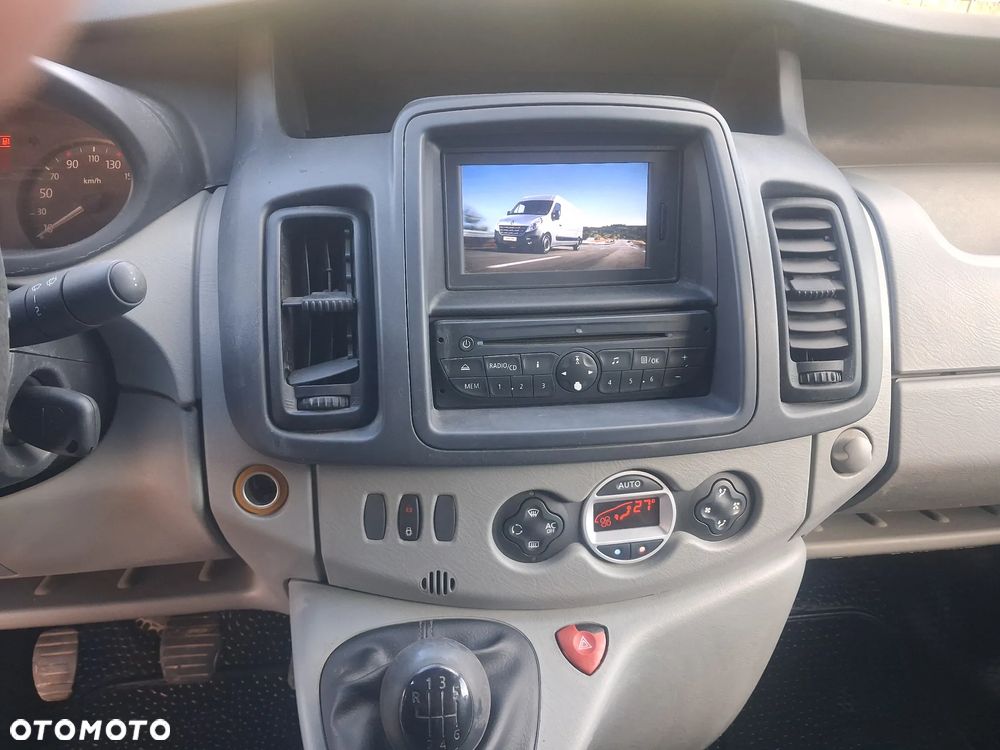 Renault TRAFIC - 4