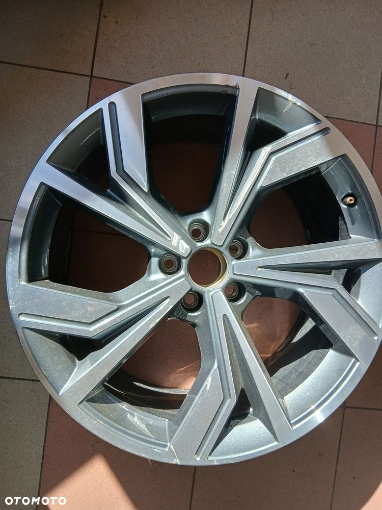 Audi Q4 Etron Felga Aluminiowa 20 89A601025N - 1