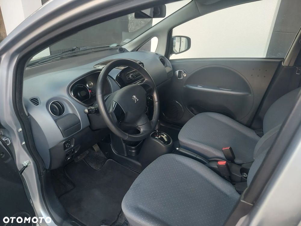 Peugeot iOn Standard - 6