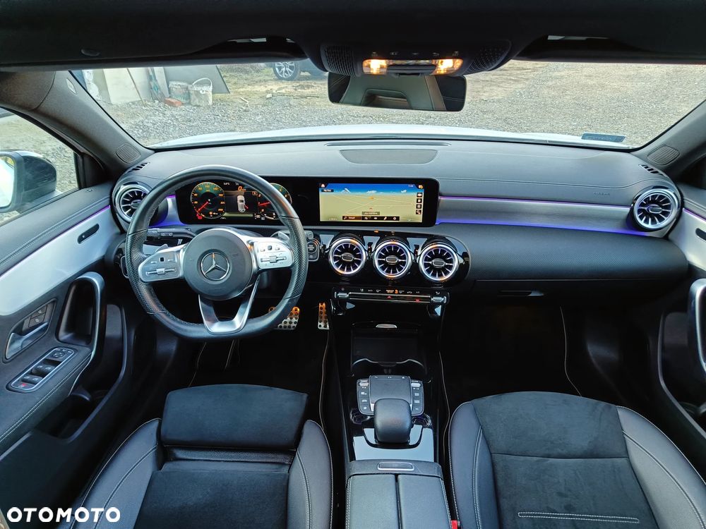 Mercedes-Benz Klasa A 200 AMG Line 7G-DCT - 23