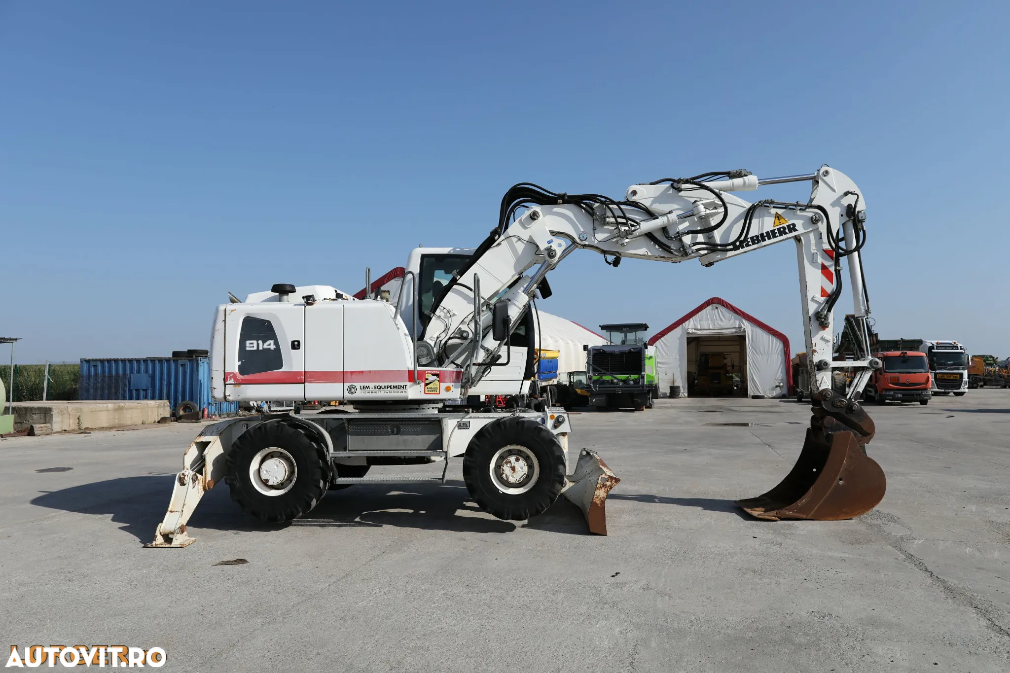 Liebherr A914 - 5