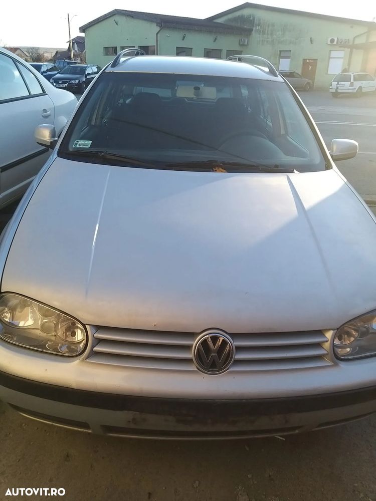 Dezmembram Volkswagen Golf 4 din 2004 1.9 cod motor: ALH - 4
