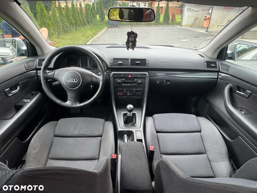 Audi A4 Avant 1.8T Quattro - 13