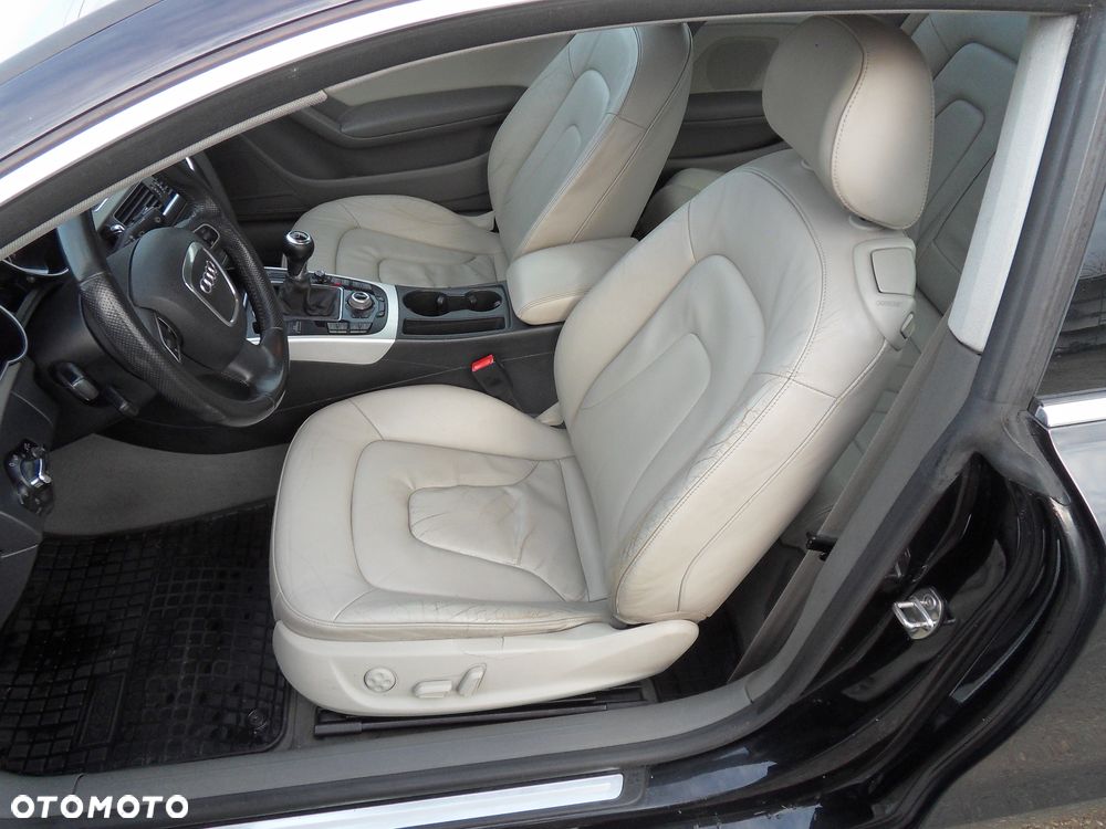 Audi A5 Coupé 2.0 TDI DPF quattro - 11