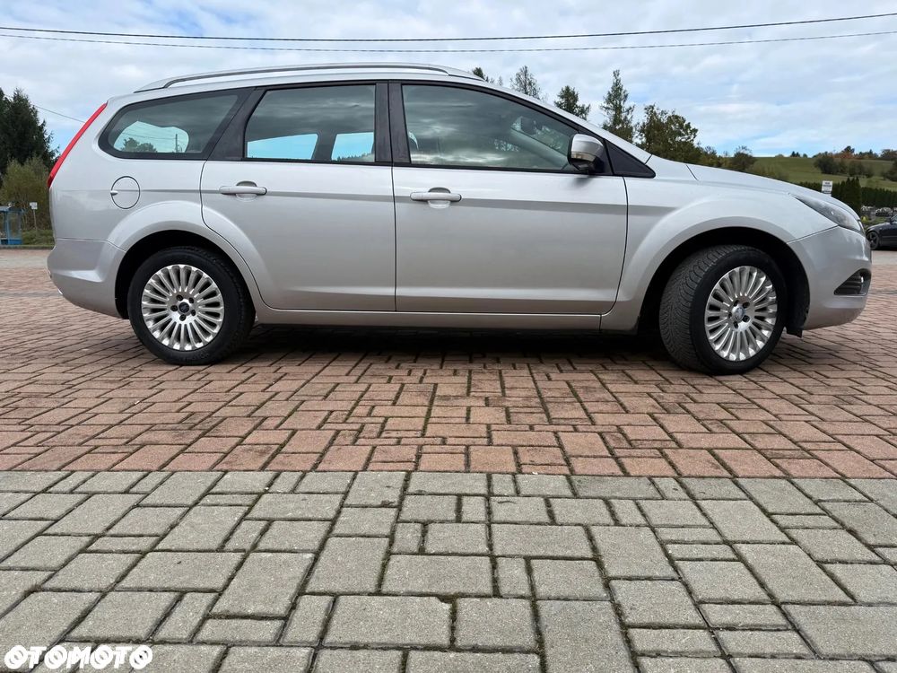 Ford Focus SW 2.0 TDCi DPF Ghia - 8