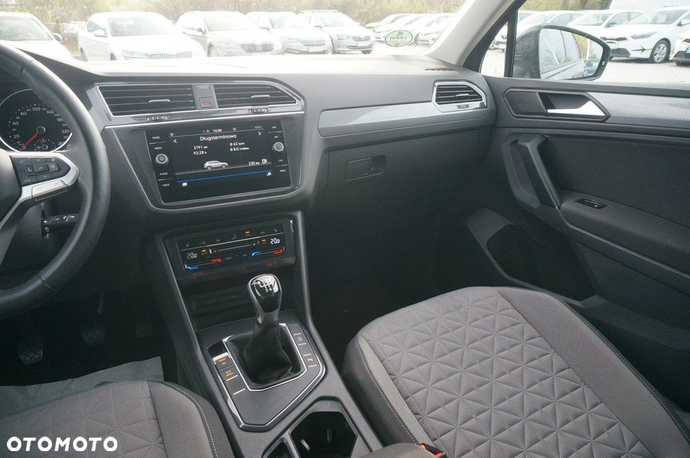 Volkswagen Tiguan 1.5 TSI EVO Life - 16
