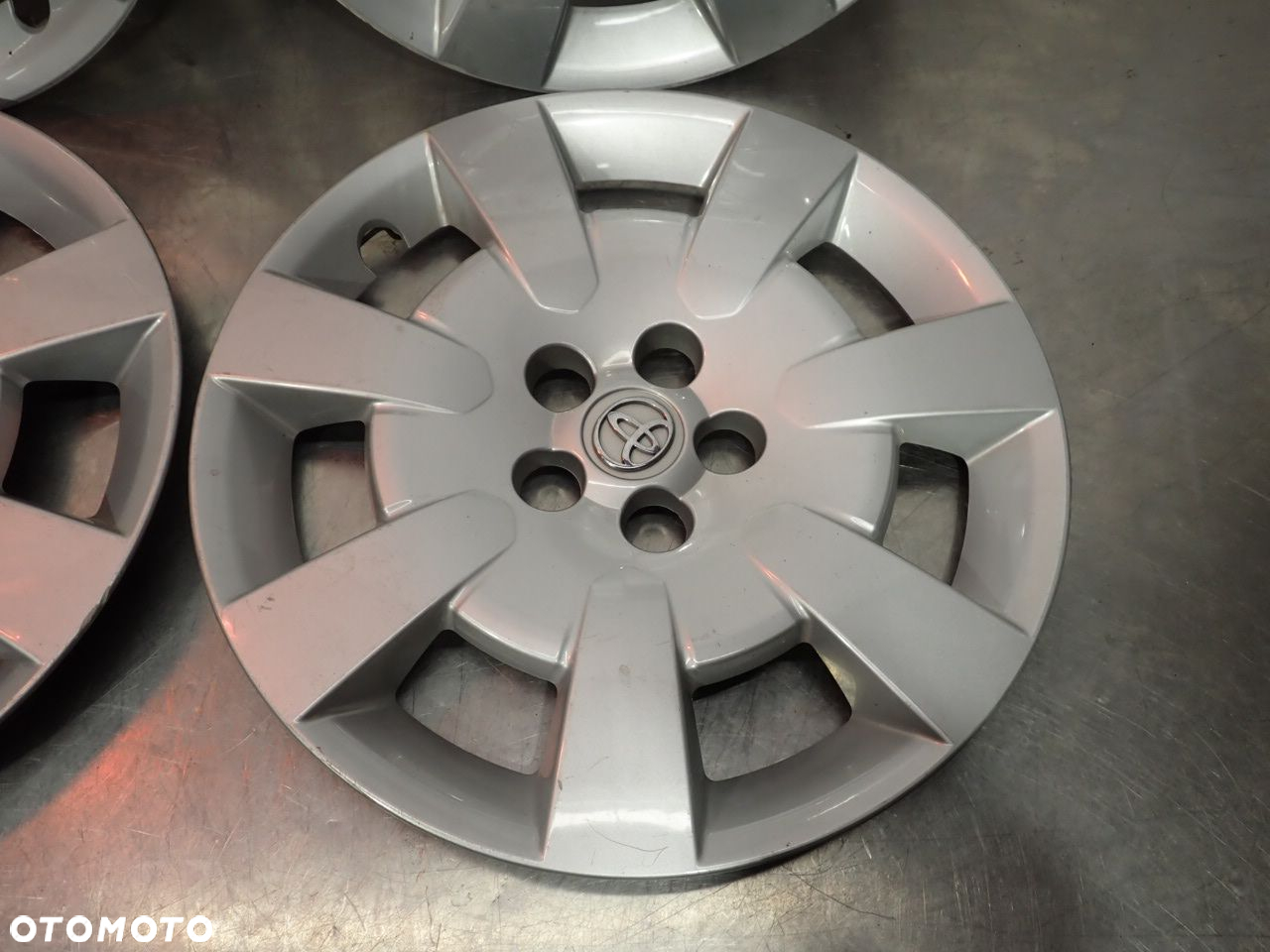 KOŁPAKI KPL 16" TOYOTA URBAN CRUISER 42602-CA020 - 4