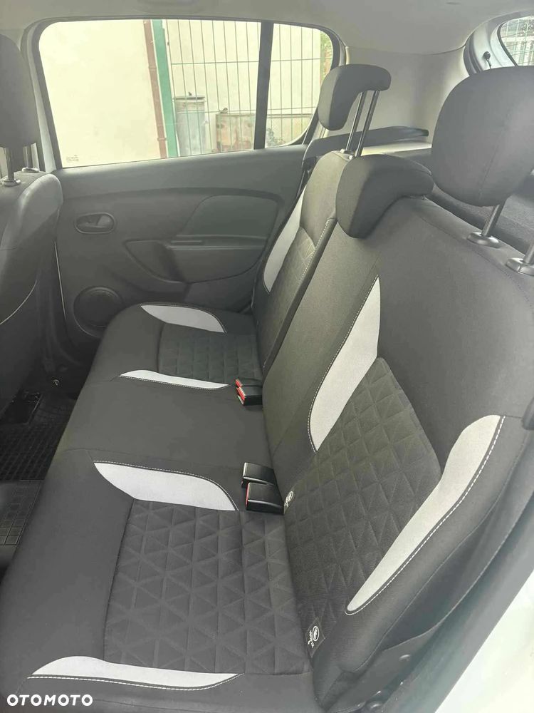 Dacia Sandero 0.9 TCe Laureate - 8