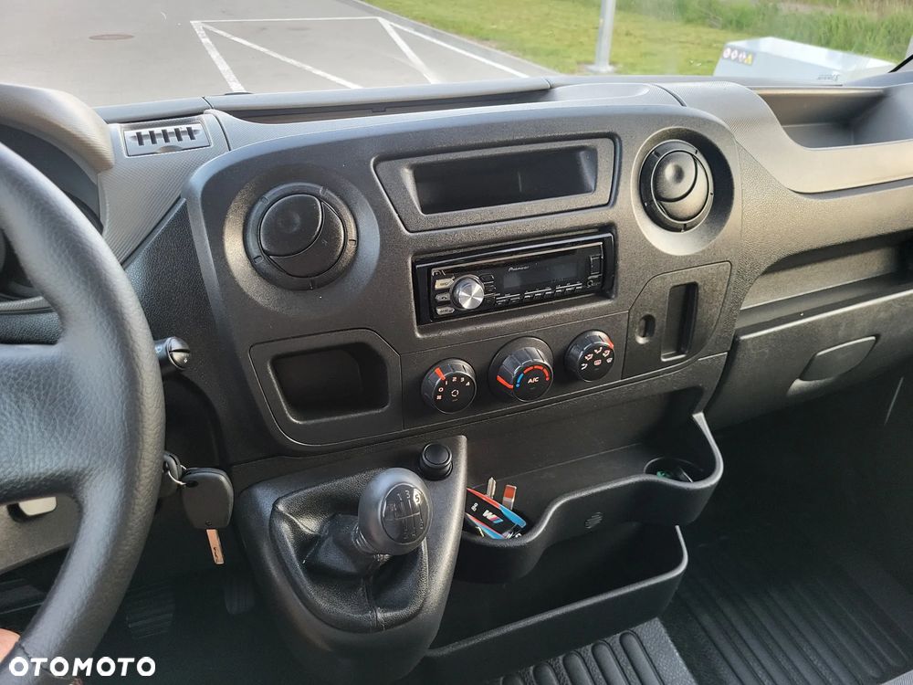 Renault Master - 24