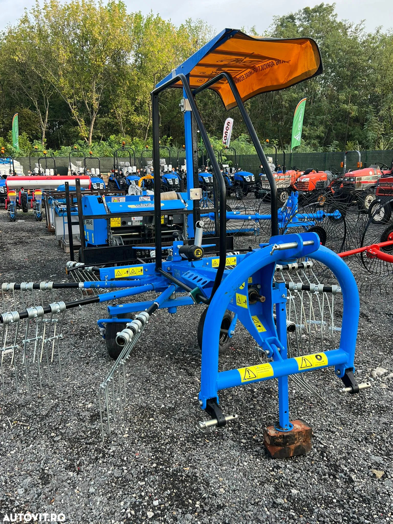 Altul Grebla pentru fan cu 2 roti de transport si 9 bratate de strans SHAKTIMAN, India (suprafata de lucru 3,30 cm) - 2