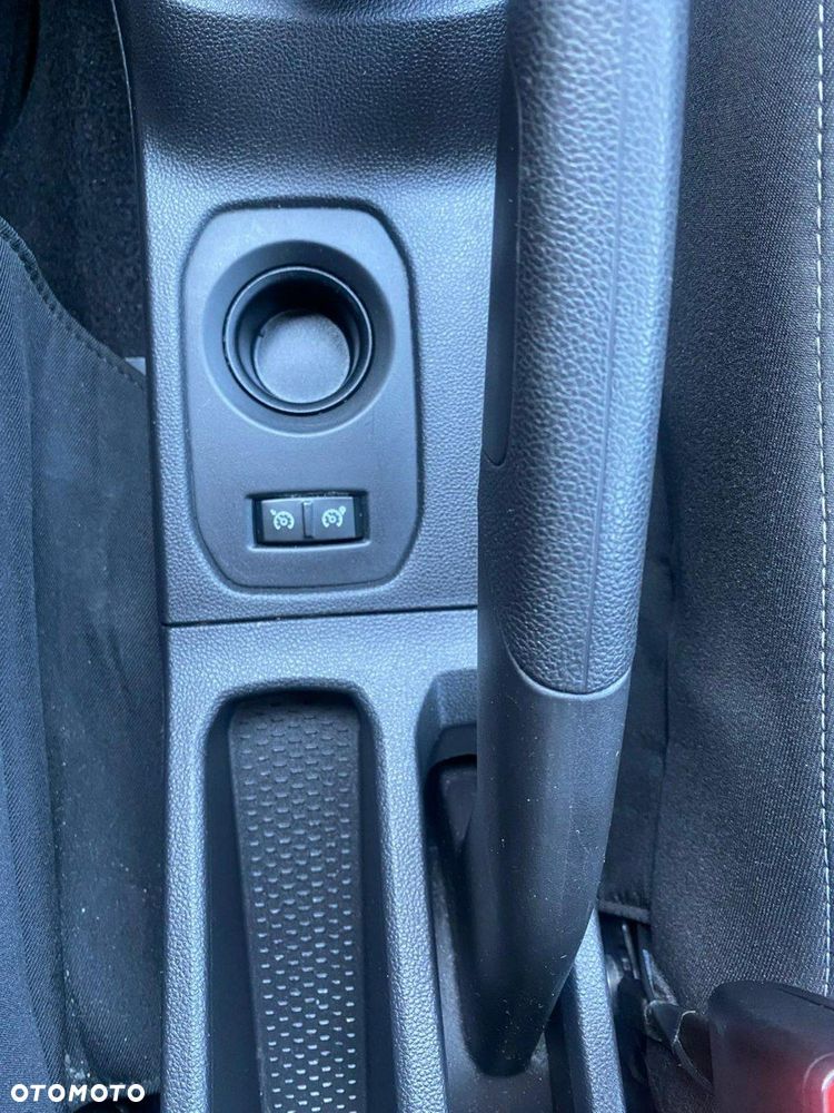 Dacia Duster 1.6 SCe Laureate S&S - 13