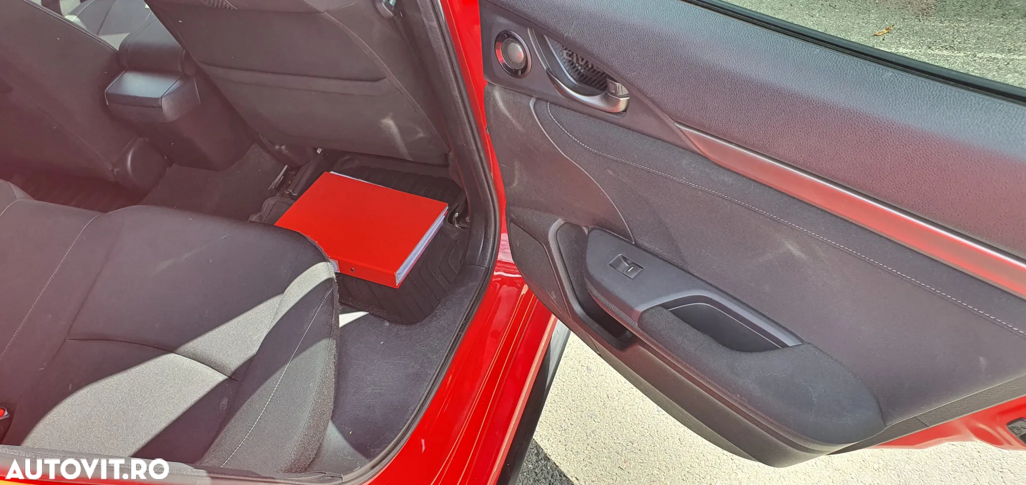 Honda Civic 1.5 VTEC Turbo Sport Plus - 12