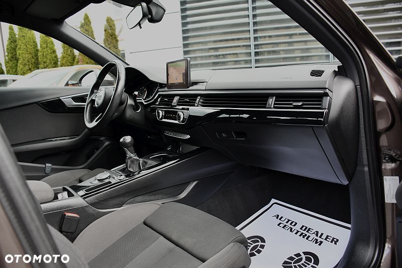 Audi A4 Limousine 1.4 TFSI Sport - 6