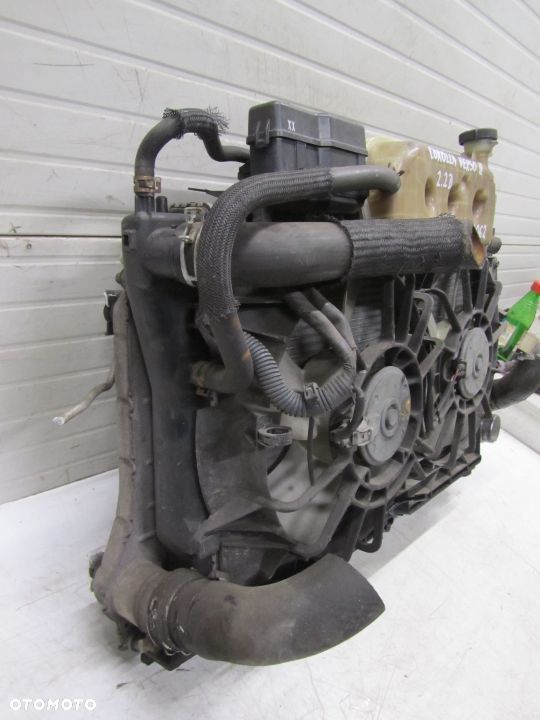 corolla verso II 2.2D komplet chłodnic-wentylatory - 3