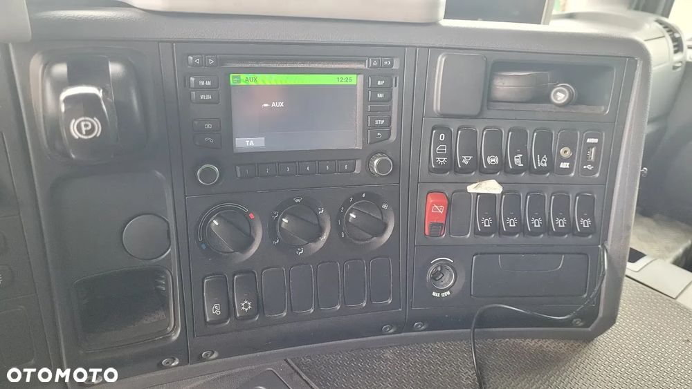 Scania P 360 - 8