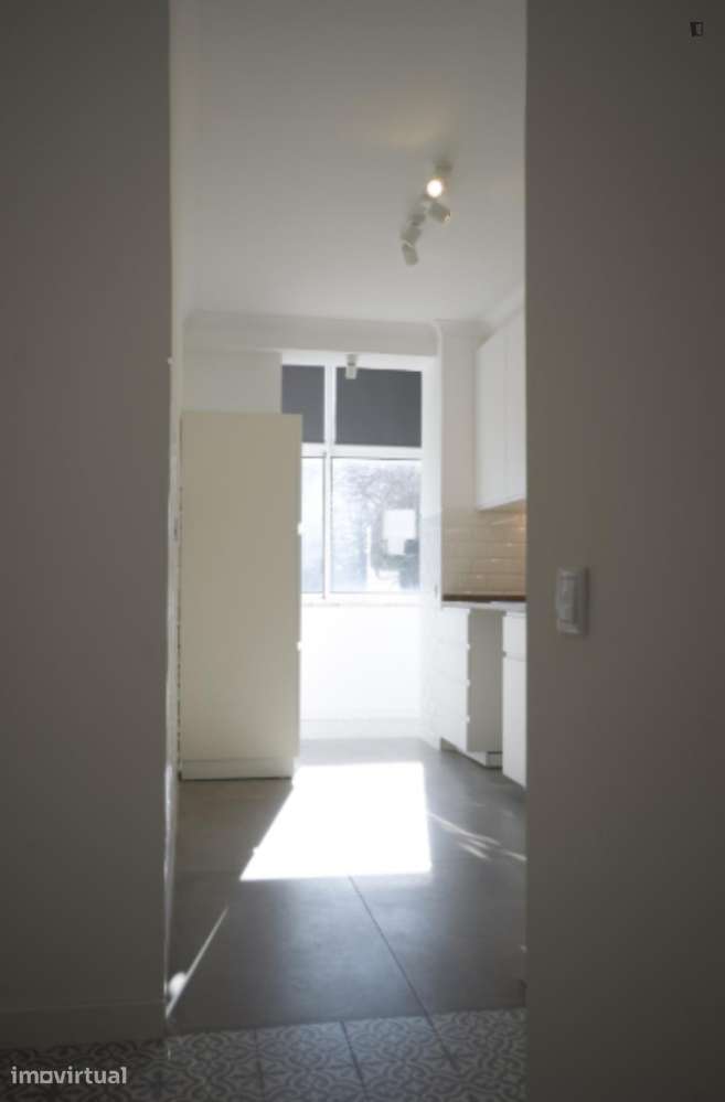 Quarto - localizado em Alcântara Lisbon - Grande imagem: 5/17