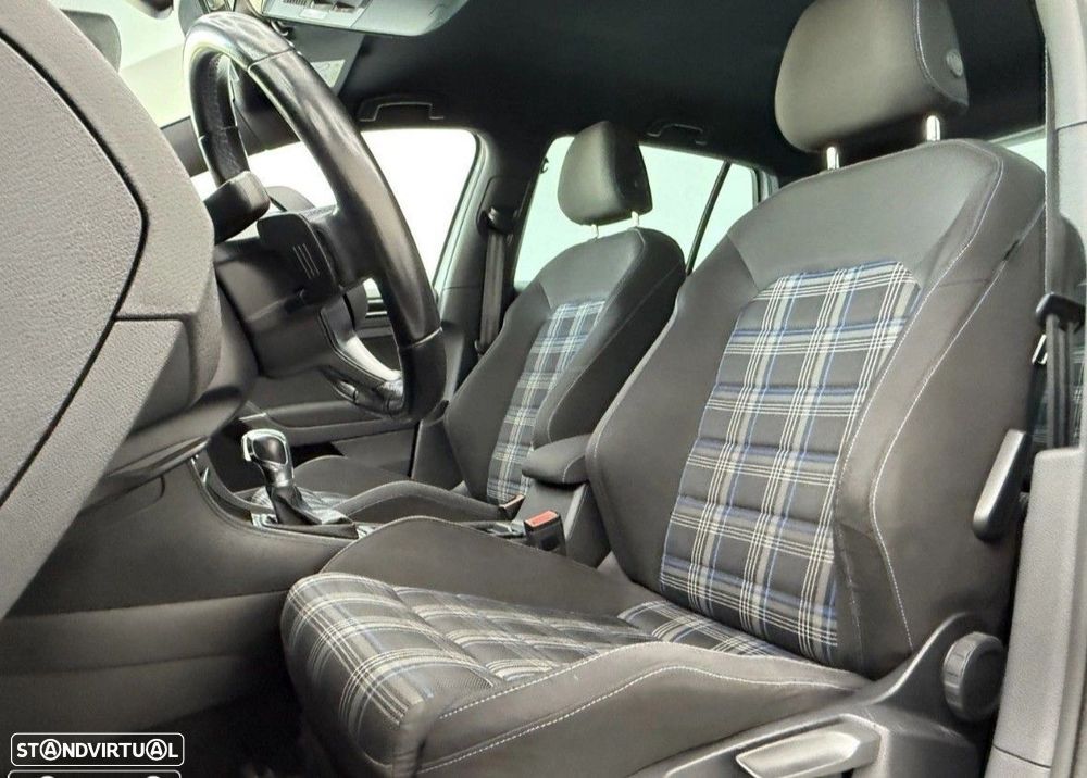 VW Golf 1.4 GTE Plug-in - 10