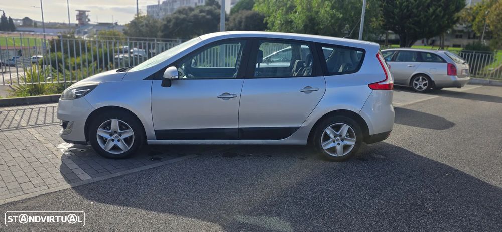 Renault Grand Scénic 1.5 dCi Expression SS - 7