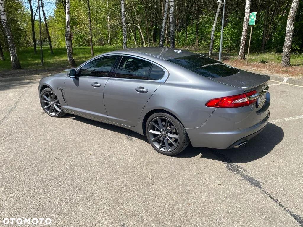 Jaguar XF - 2