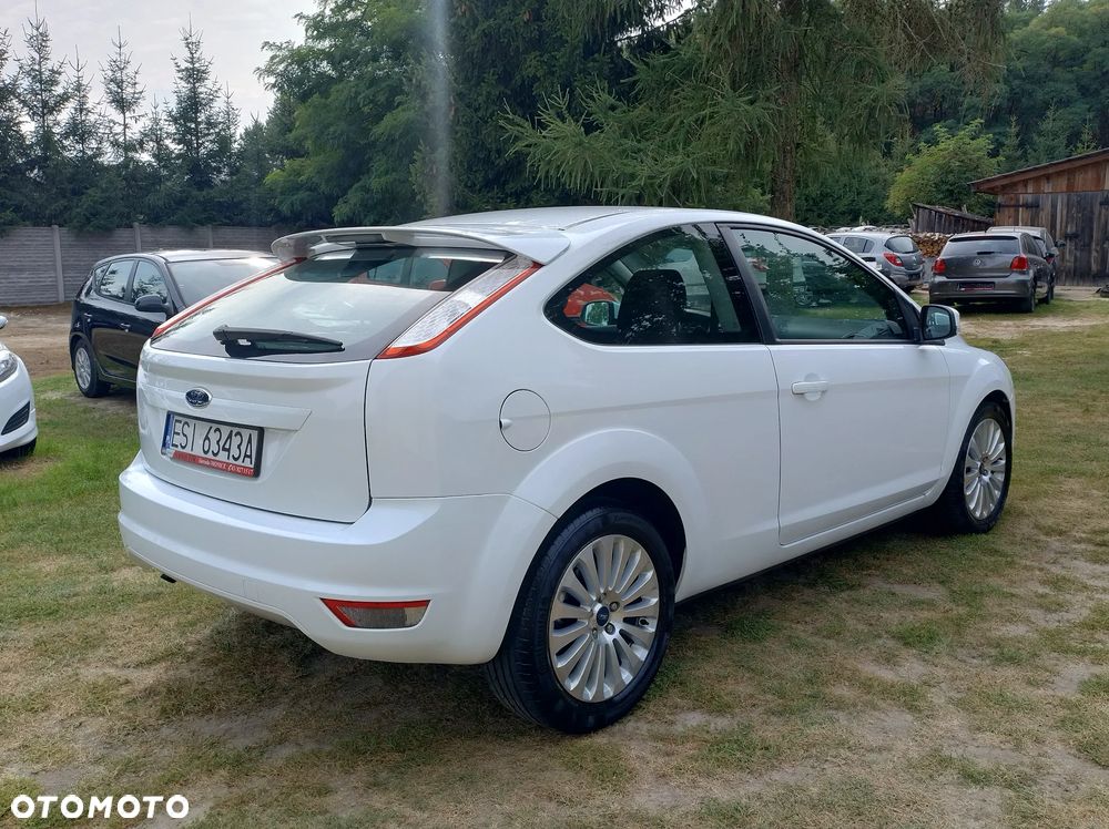 Ford Focus 2.0 16V Sport - 12