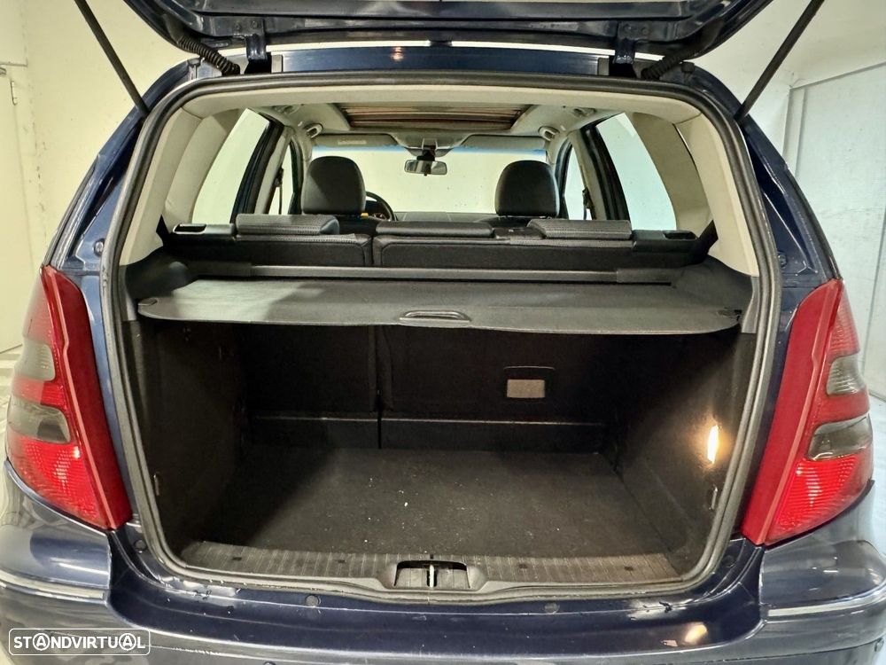 Mercedes-Benz A 200 CDI Avantgarde - 32