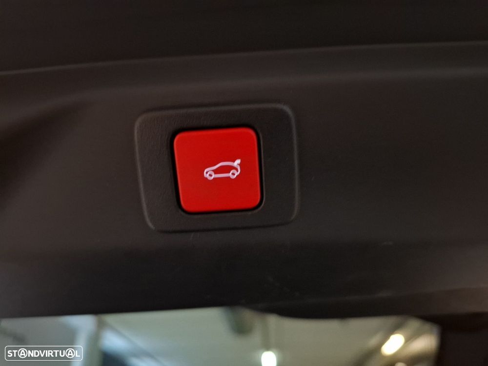 Peugeot E-3008 97 kWh Long Range GT - 27