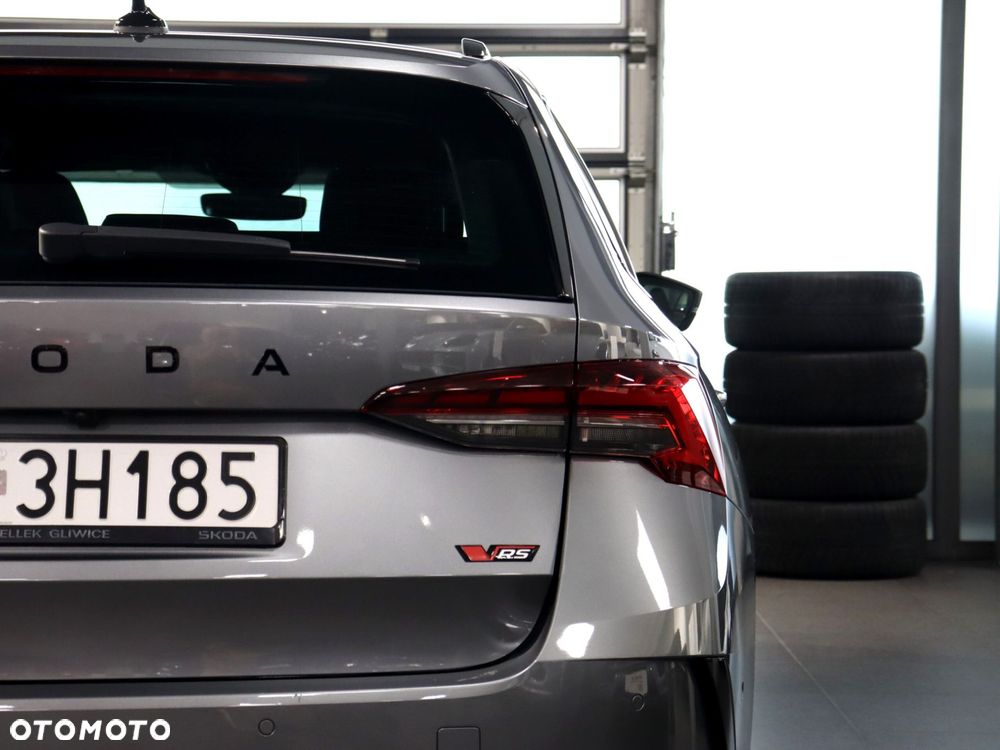 Skoda Octavia 2.0 TSI RS DSG - 10
