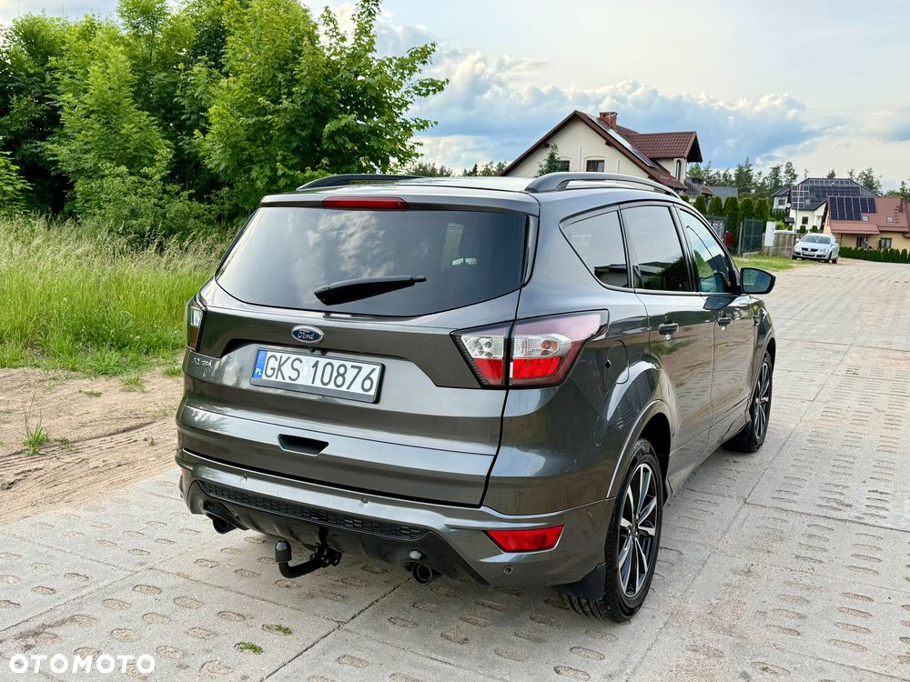 Ford Kuga 2.0 TDCi 2x4 ST-Line - 24
