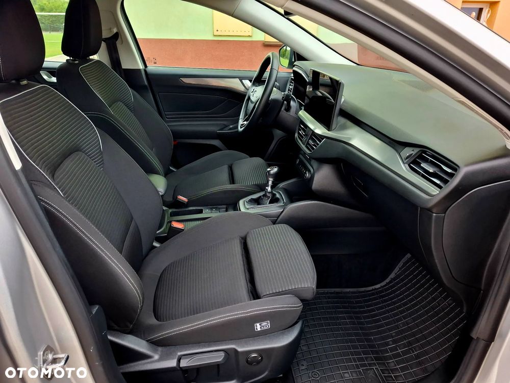 Ford Focus 1.5 EcoBlue STart-Stopp-System TITANIUM - 23