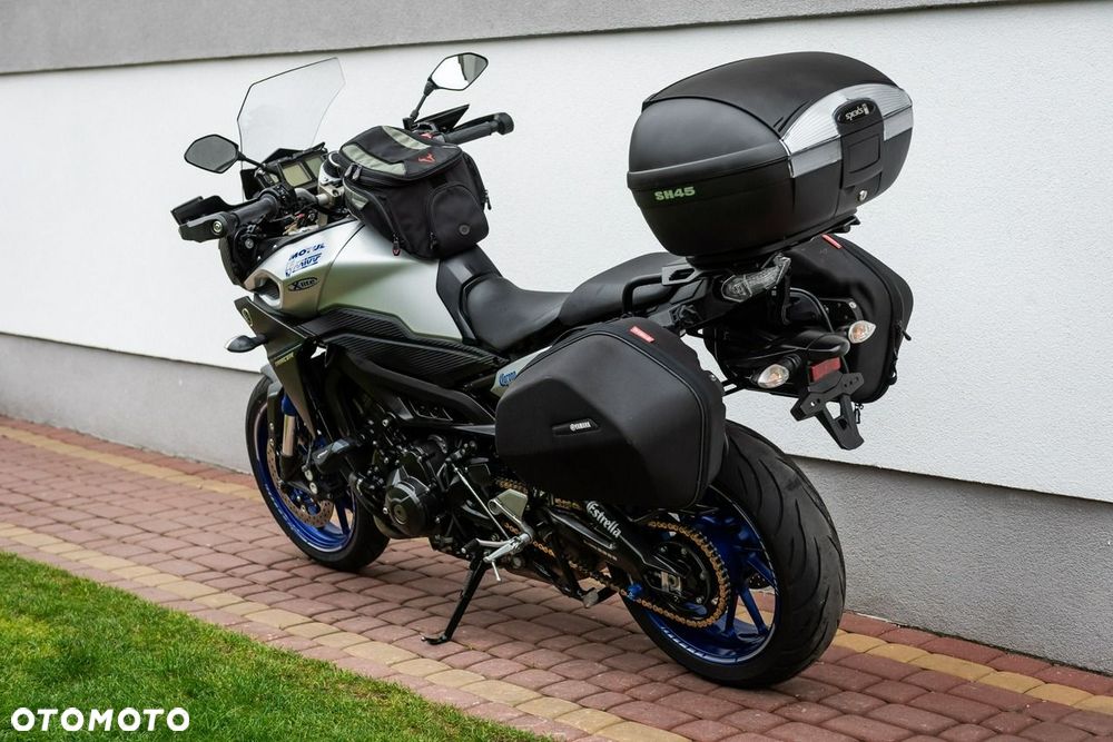 Yamaha MT - 9