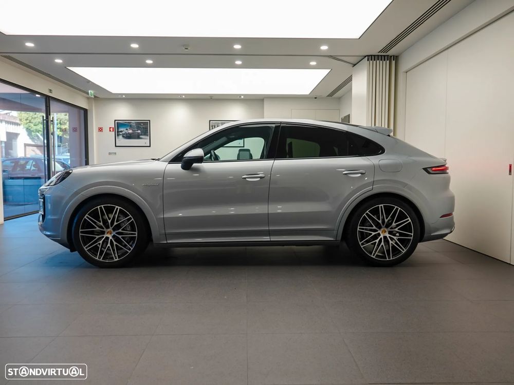 Porsche Cayenne 2024 photo 2
