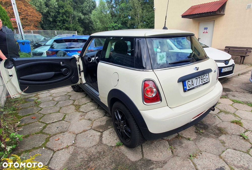 MINI ONE - 7