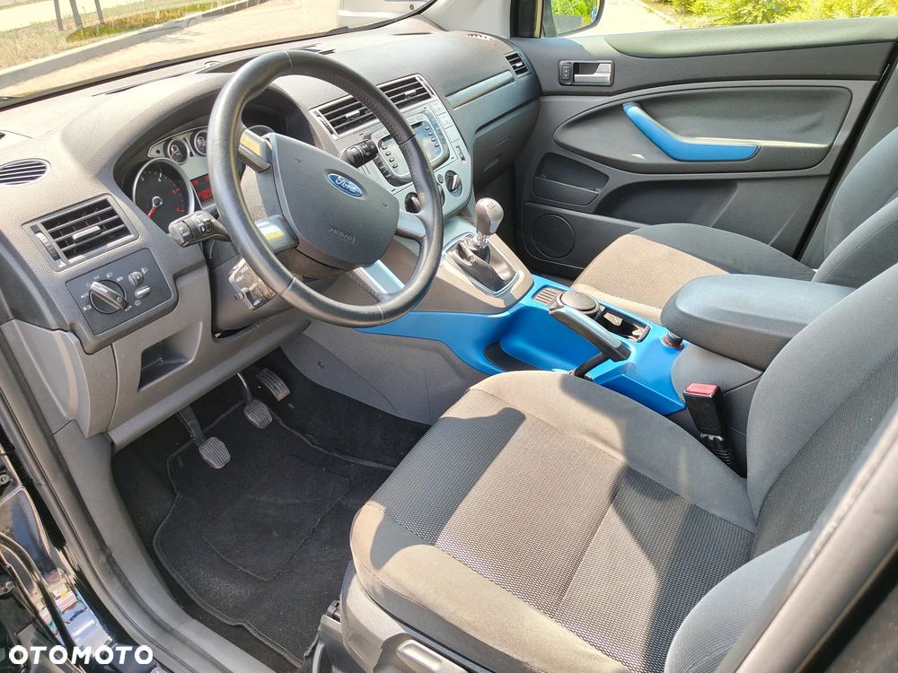 Ford Kuga 2.0 TDCi 4x4 Titanium - 27