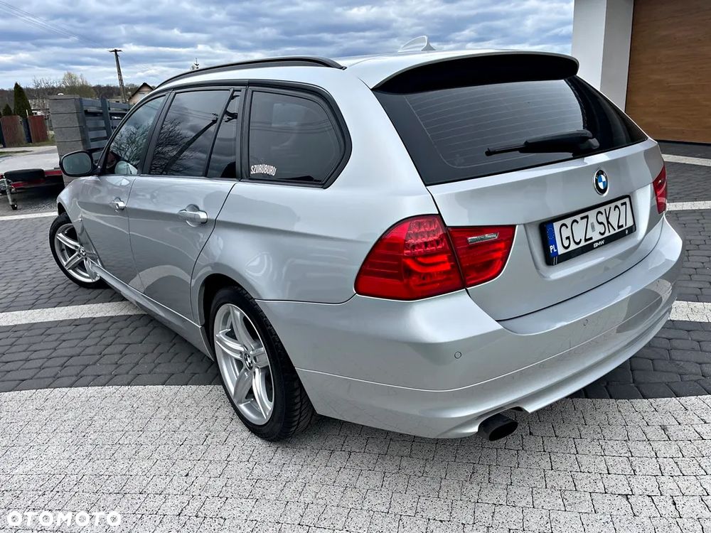 BMW Seria 3 318d DPF Touring Edition Exclusive - 17
