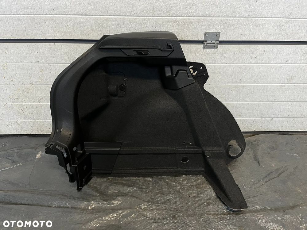 VW Volkswagen Polo Boczek bagażnika tapicerka tył 2G6867761D 2G6867762D - 2