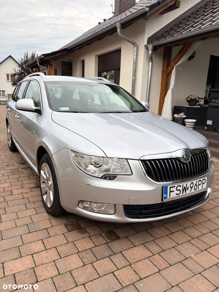 Skoda Superb 2.0 TDI Ambition DSG - 1