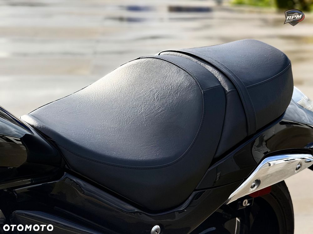 Suzuki Boulevard - 29