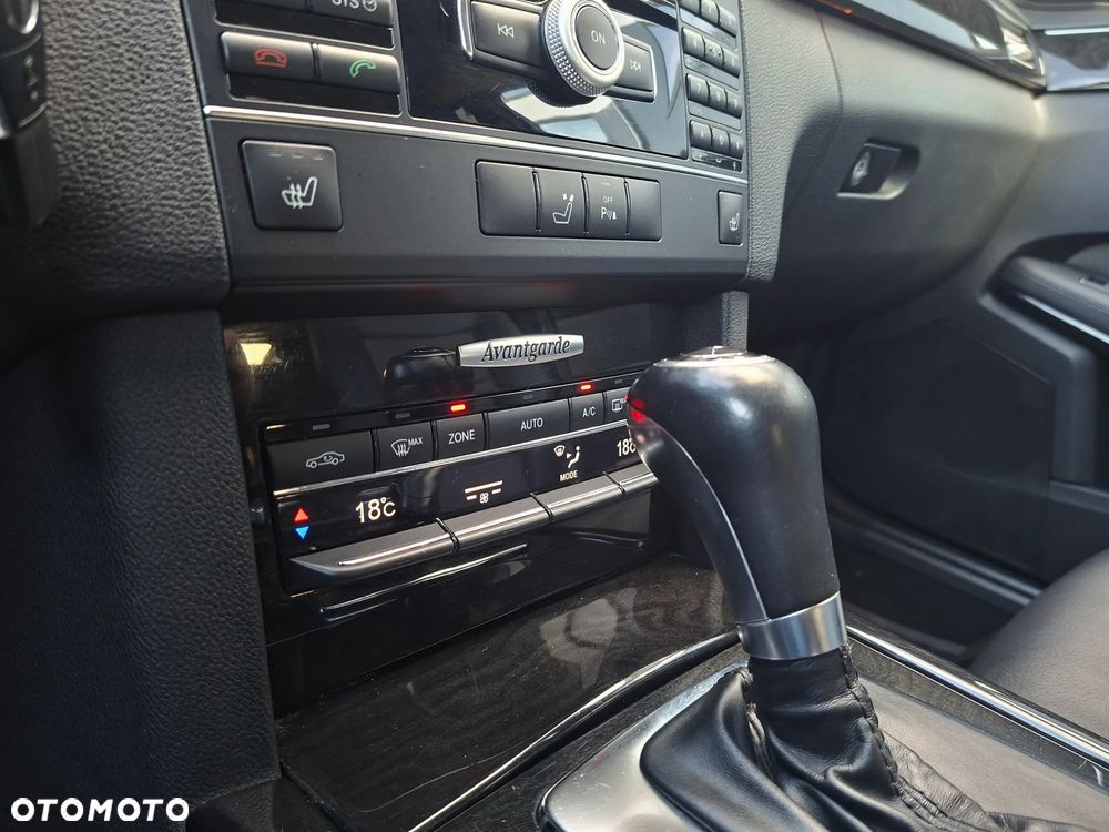 Mercedes-Benz Klasa E 200 CGI BlueEFFICIENCY Automatik Avantgarde - 20