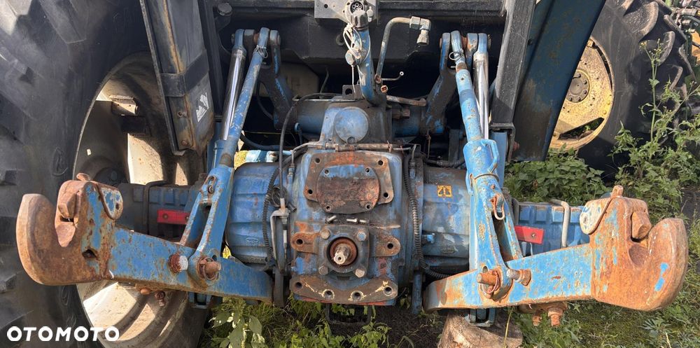 Ford 7840 TUZ Belka Wieszak Siłownik Ramiona Wałek Dźwignia Zaczep CZĘŚCI