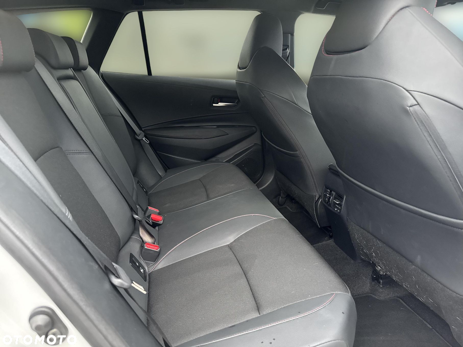 Toyota Corolla - 10