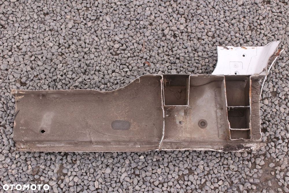 Próg Prawy Tył Renault Trafic III Vivaro B - 8