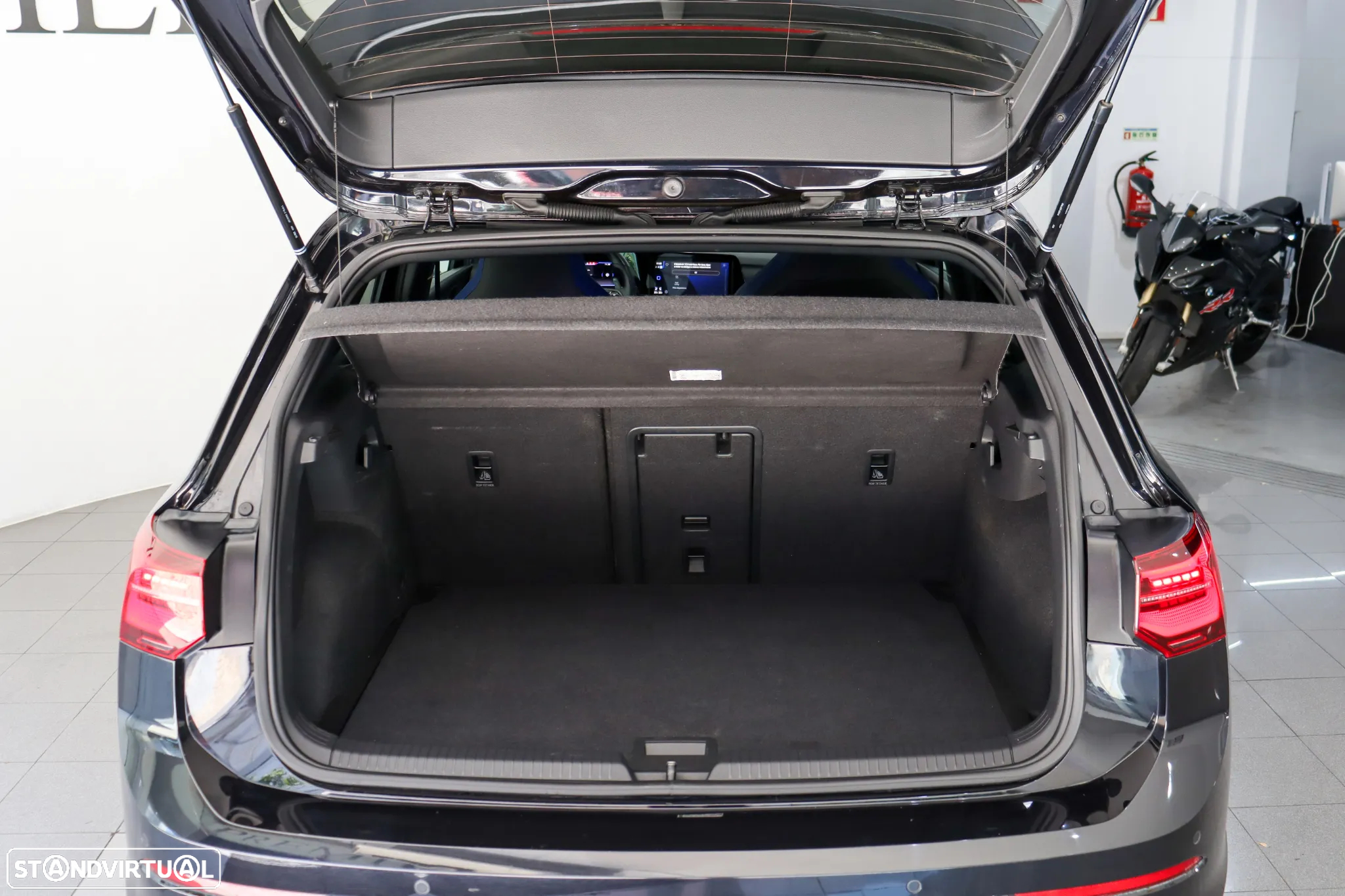 VW Golf 2.0 TSI R DSG - 39