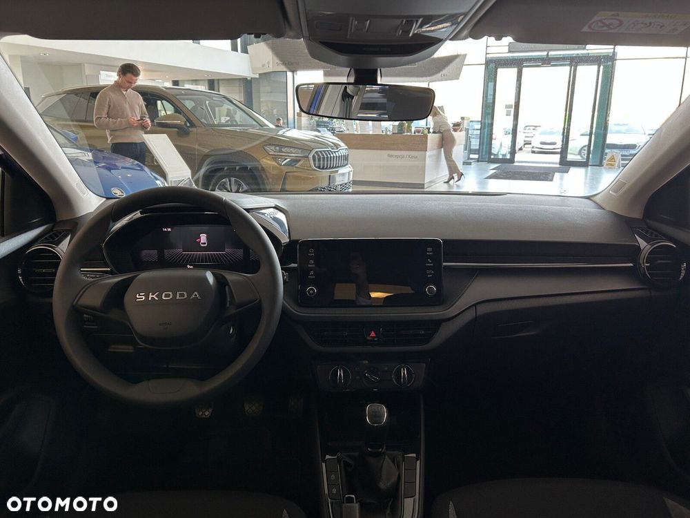 Skoda Fabia 1.0 Essence - 16