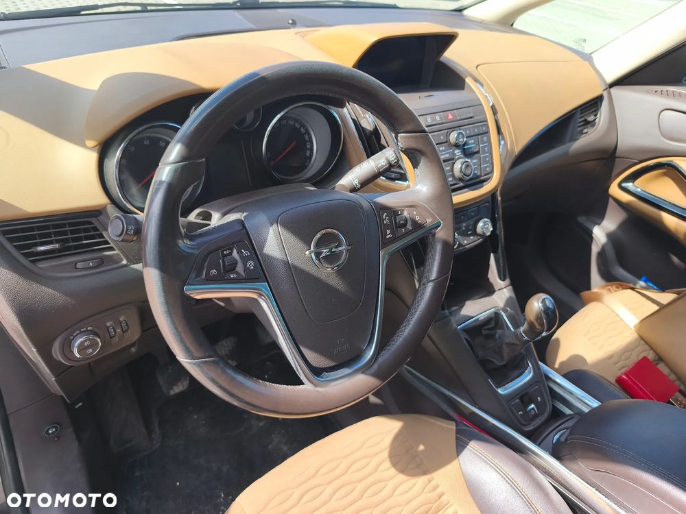 Opel Zafira - 9