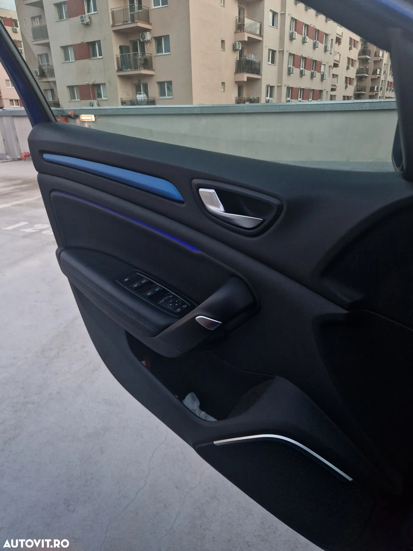 Renault Megane ENERGY TCe EDC GT - 28
