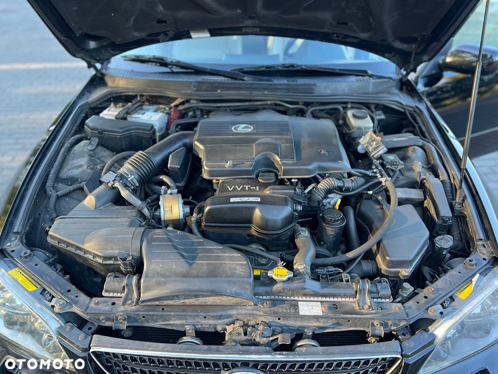 Lexus IS 300 Prestige - 20